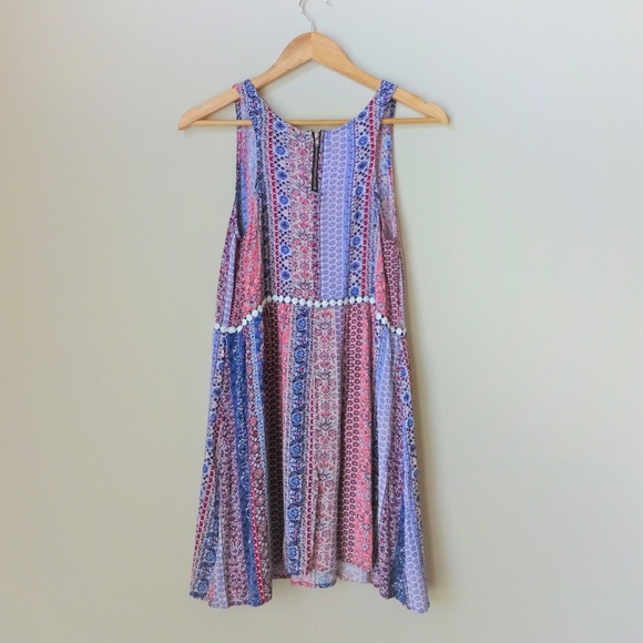 Lumiere Dress with Crochet Cut-out Waist - Picture 2 of 7